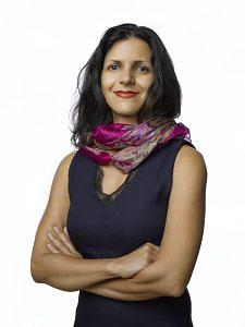 Portrait of Maryam Kamgarpour